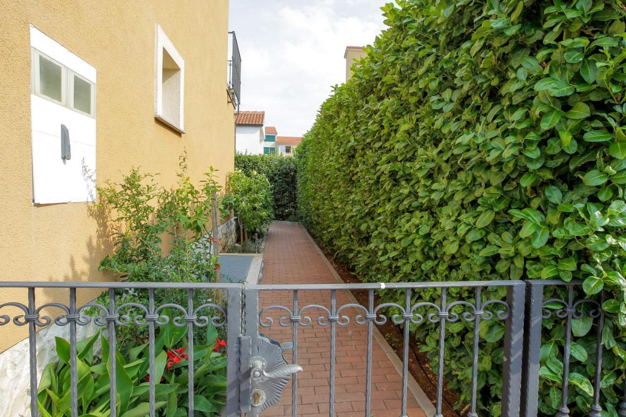 Rougemarin Apartments Biograd Na Moru Eksteriør billede