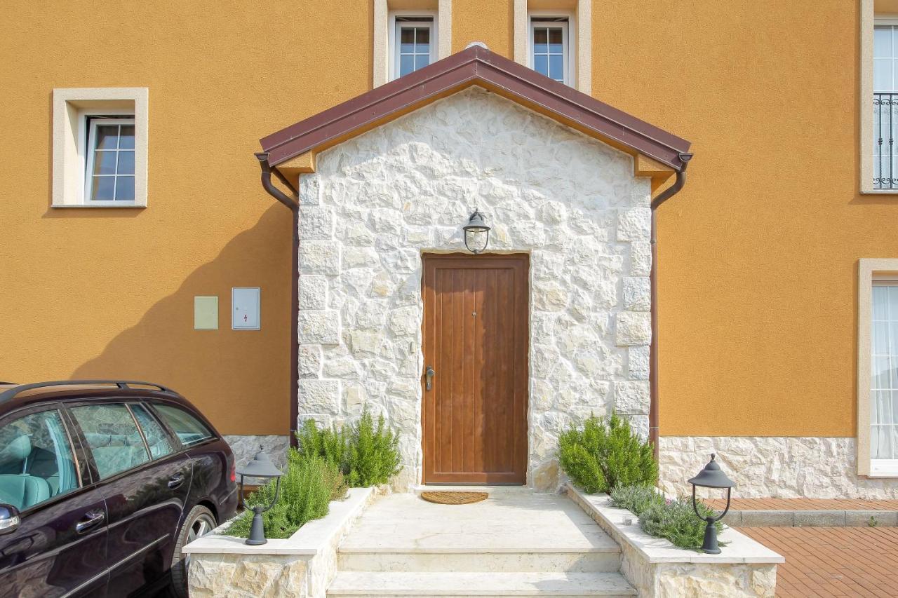 Rougemarin Apartments Biograd Na Moru Eksteriør billede