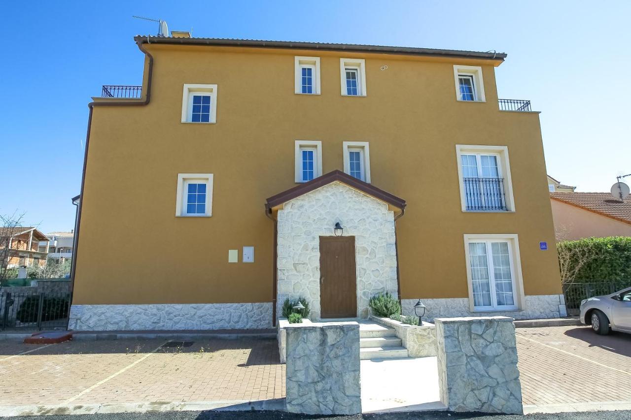 Rougemarin Apartments Biograd Na Moru Eksteriør billede